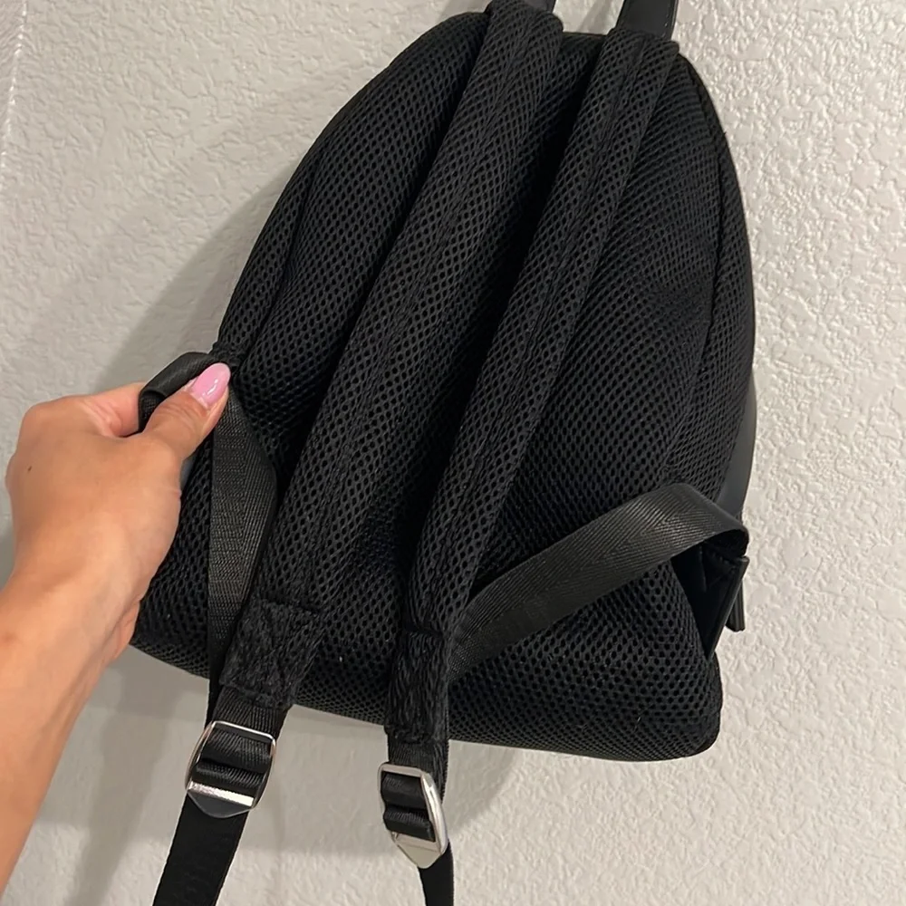 Mini backpack - Picture 3 of 3